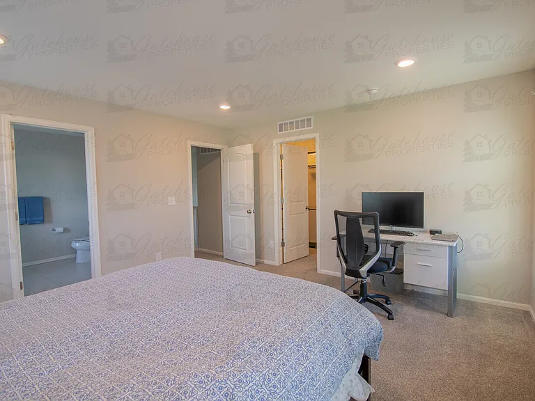 10294 E 59th Ave — Photo 24