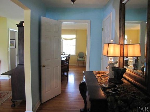 5th image of 2321 Dupont Dr