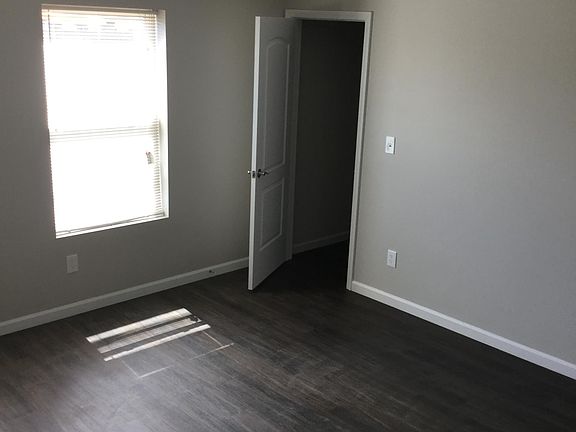 3rd image of 6641 Clayton Ave