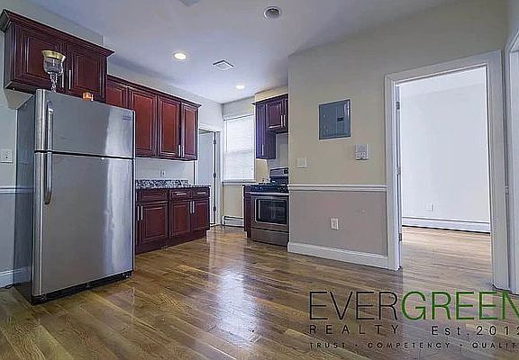 5th image of 1920 Pacific St #3D