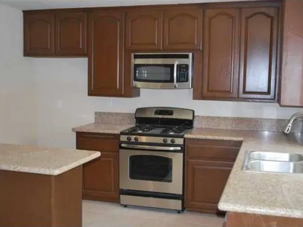 1068 E Bradley Ave, El Cajon, CA 92021