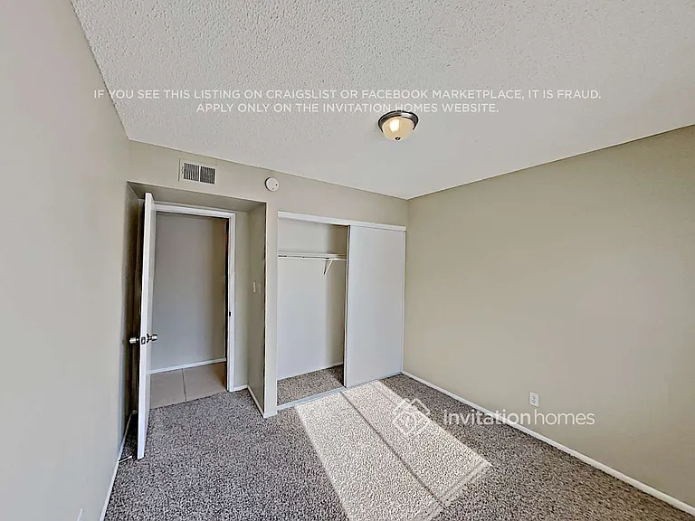 7016 W Wilshire Dr — Photo 9
