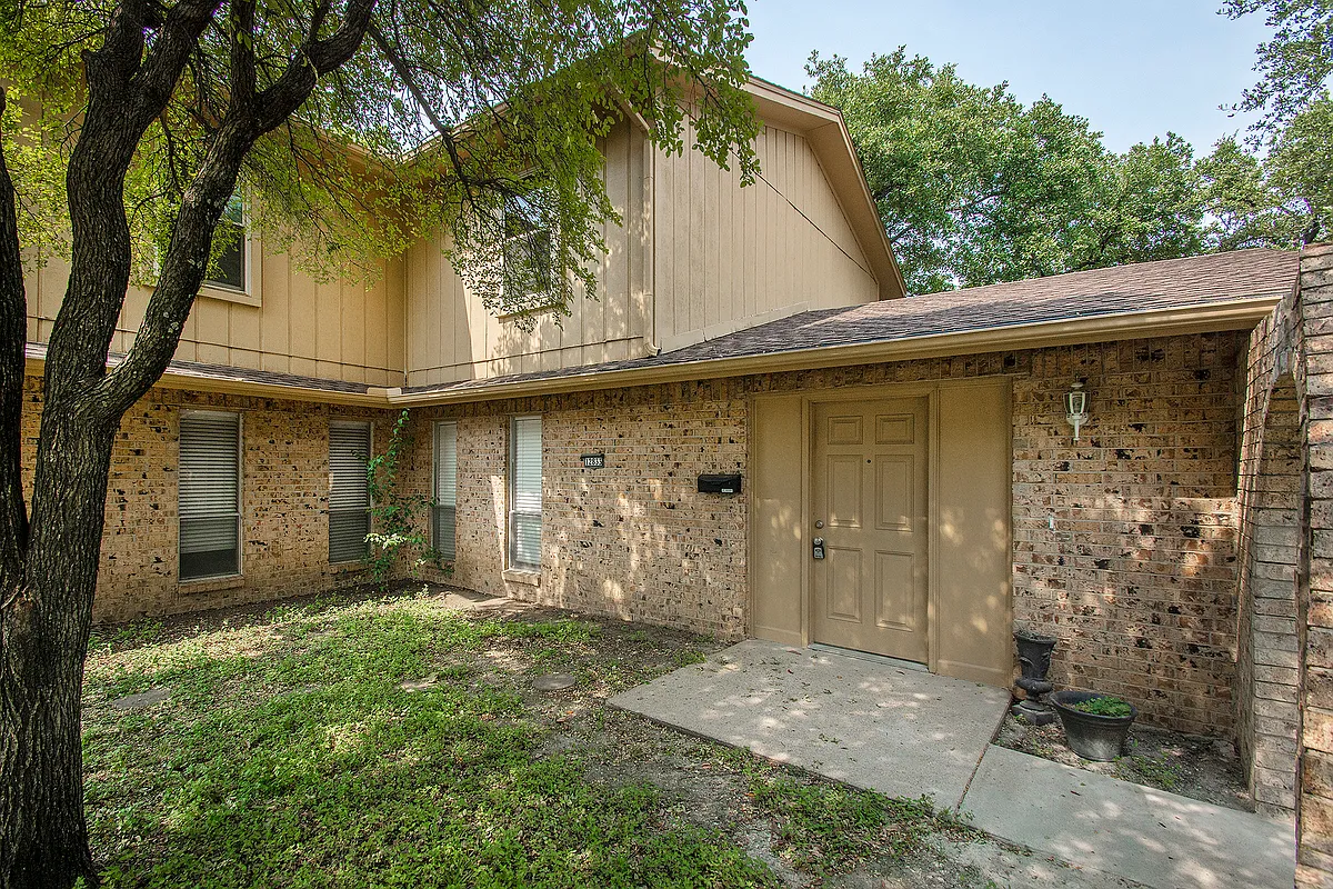 Building Photo - 12833 Pandora Dr