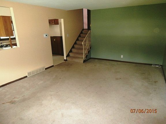 2nd image of 131 Evergreen Dr