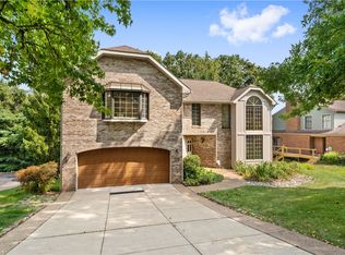 230 Sunridge Rd, Pittsburgh, PA 15238