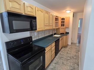 11 1/2 S White St #3, Poughkeepsie, NY 12601