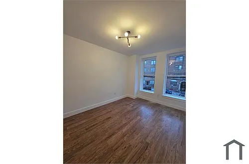 286 Hawthorne Ave Photo 1