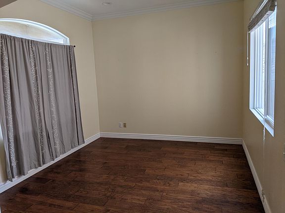 3rd image of 6762 N Ofelia Dr