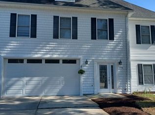 2216 W Berrie Cir, Virginia Beach, VA 23455