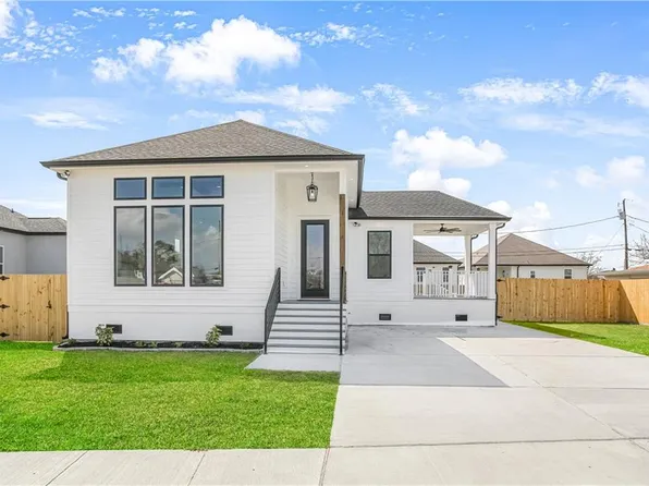 400 Llama Dr, Arabi, LA 70032