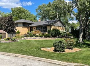 14441 Ridge Ave, Orland Park, IL 60462