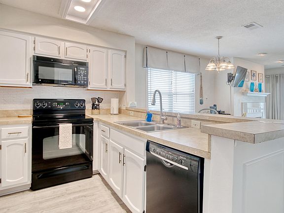 5th image of 1115 Ocean Blvd. N #205