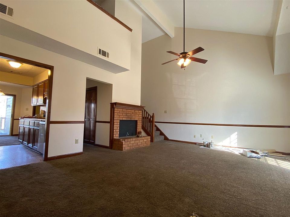 1st image of 5556 Blossom Ln