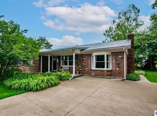 307 Howe Valley Rd, Cecilia, KY 42724