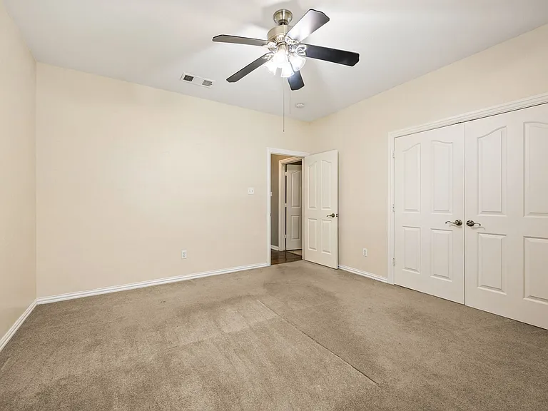 3316 Lexington Ave — Photo 6