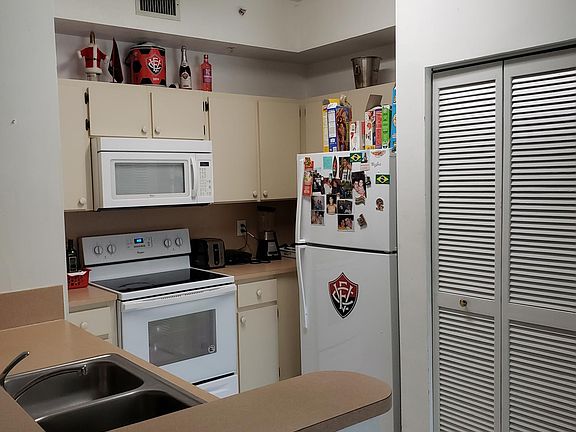 3rd image of 7200 NW 114th Ave APT 110
