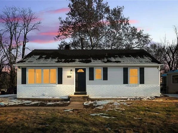 4245 N Chelsea Ave, Kansas City, MO 64117