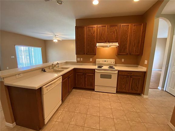 4th image of 1619 Emerald Hill Way
