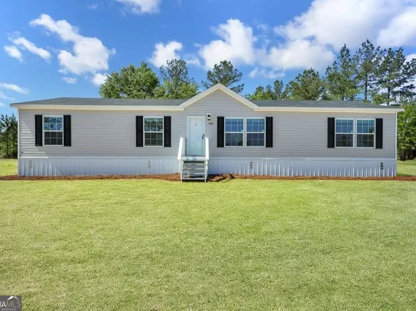 139 Lisa Ln, Hortense, GA 31543
