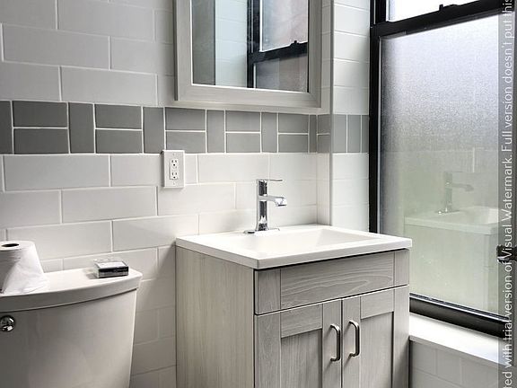 4th image of 217A Smith St Floor 2