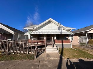 112 4th St, Shelbyville, IN 46176