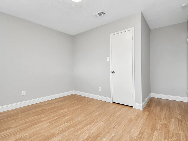 2514 Trailside Ct — Photo 32