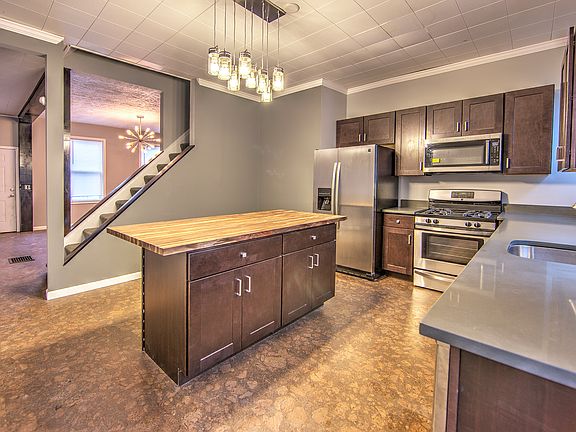 Spacious Kitchen with Island