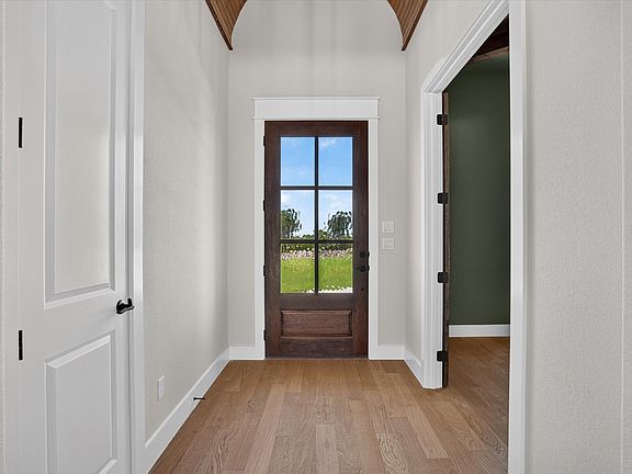 5th image of 2037 Preserve St