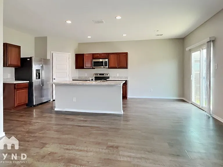 4015 Asher Aly — Photo 6