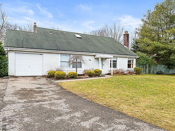 3rd image of 1228 Carmel Ct