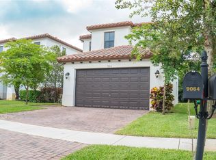 9064 SW 39th St, Hollywood, FL 33025