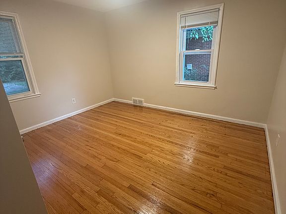 5th image of 23540 Moritz Ave