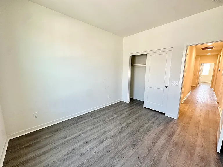 115 Red Brick Dr #3 — Photo 26