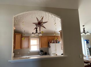 2490 Alpha Ct E, Dekalb, IL 60115