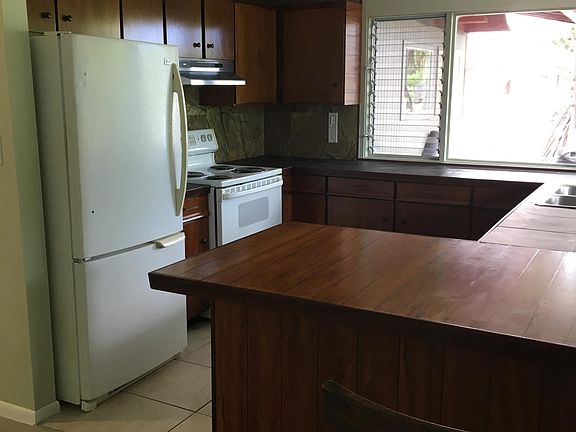 3rd image of 76-6154 Plumeria Rd