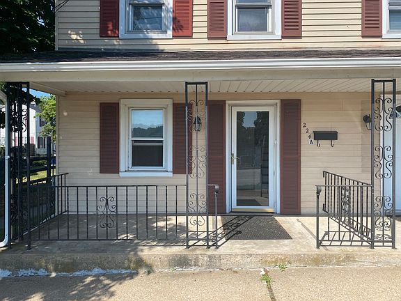 2nd image of 224 South St #A