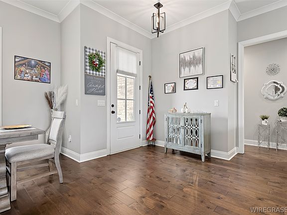 3rd image of 112 Allisha Ct