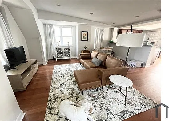 1 bed, 770 sqft, $1,750 — Photo 3