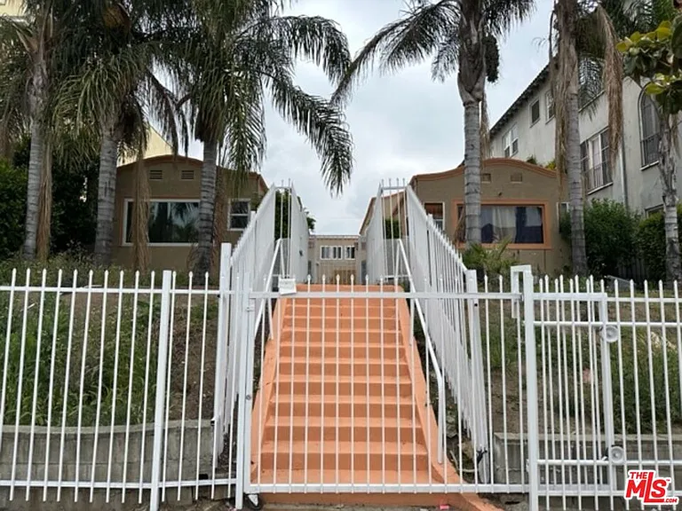 836 S Catalina St #1/2 — Photo 4