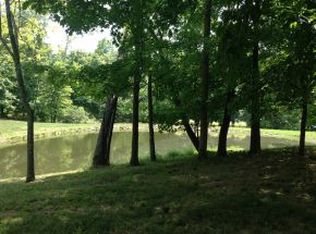 21088 Lakeview Dr, Lawrenceburg, IN 47025