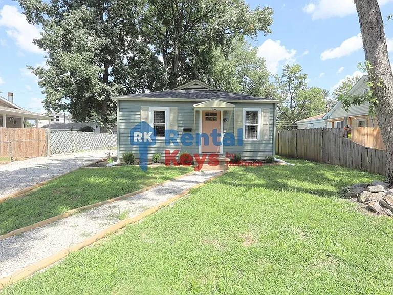 2208 Margybeth Ave — Photo 2