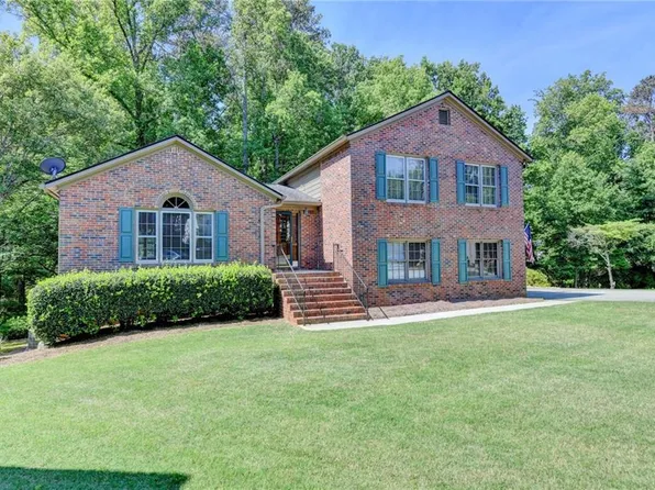 1503 Glencrest Trl, Lawrenceville, GA 30043