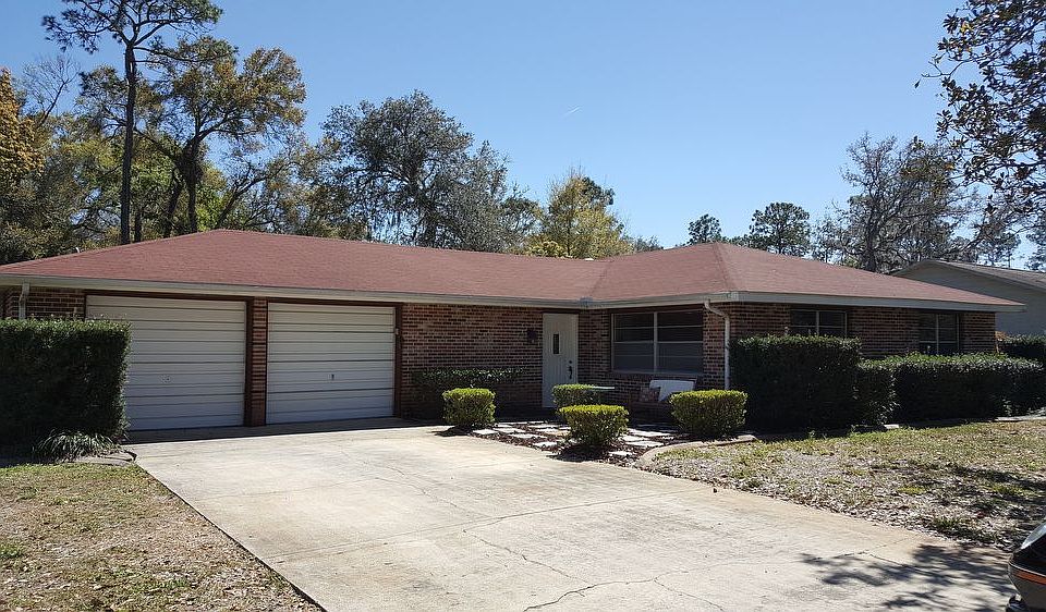 1st image of 808 Lake Dr