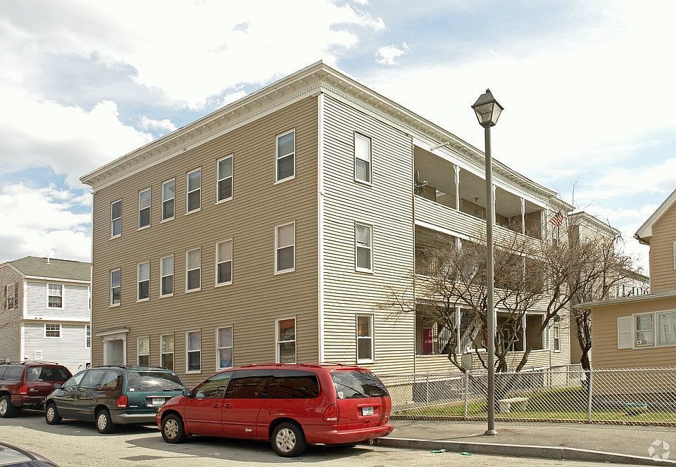 2nd image of 269-273 Cedar St #1