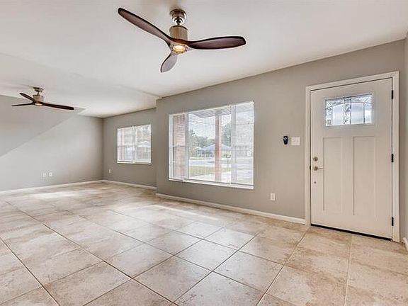2nd image of 3201 W Rogers Ave