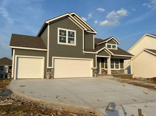 1485 N 162nd Cir, Basehor, KS 66007