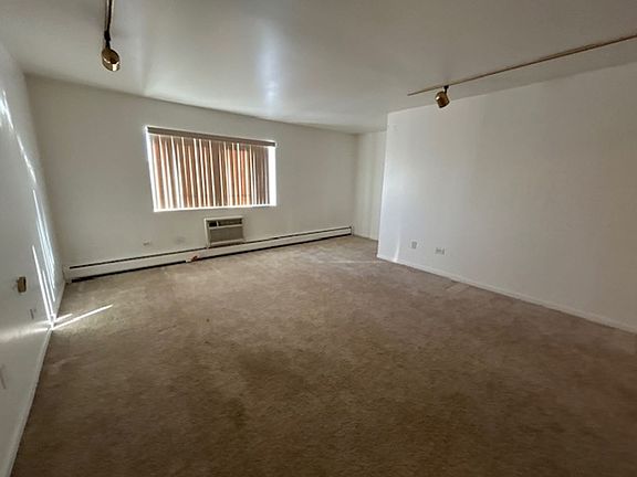 5th image of 611 N 15th Ave APT 11