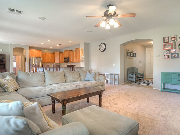 4th image of 1290 E Redwood Dr