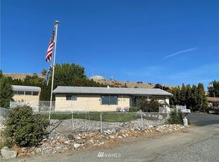 703 Sunrise Dr, Omak, WA 98841