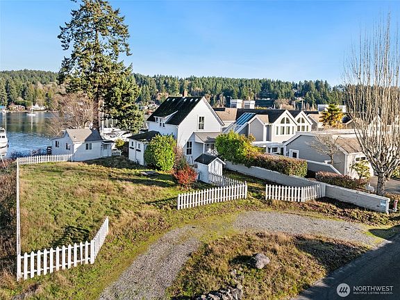 5th image of 3509 Harborview Drive